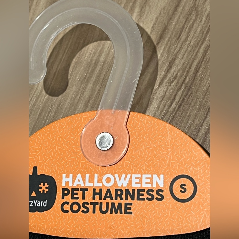 Halloween skeleton dog harness. Soft plush. Adjustable strap, black & white. S - Picture 3 of 9